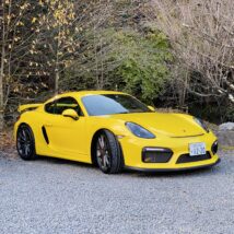 Porsche Cayman GT4